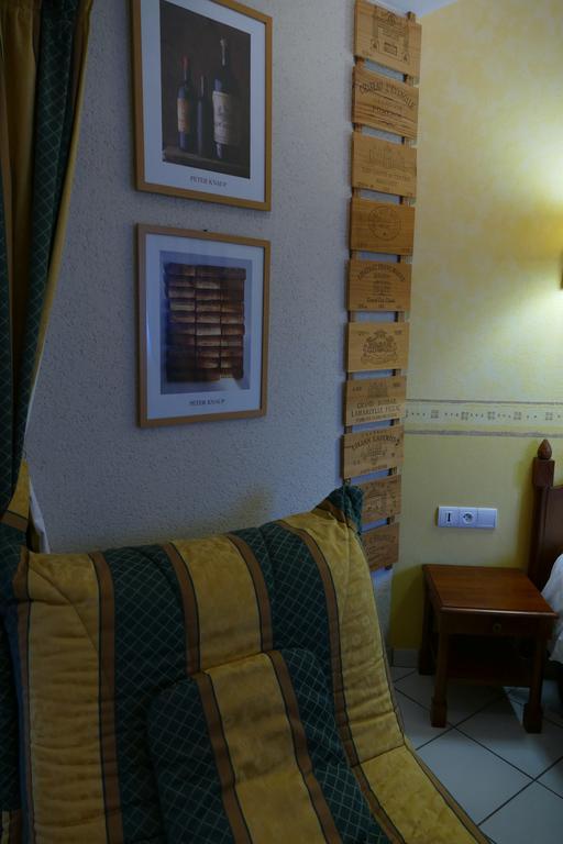 Logis Hotels Le Champalud Restaurant La Citadelle Oree-d'Anjou Pokój zdjęcie