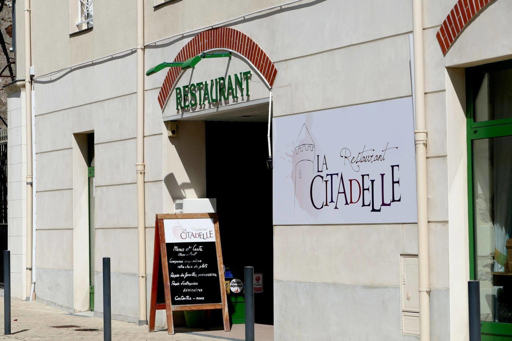 Logis Hotels Le Champalud Restaurant La Citadelle Oree-d'Anjou Zewnętrze zdjęcie
