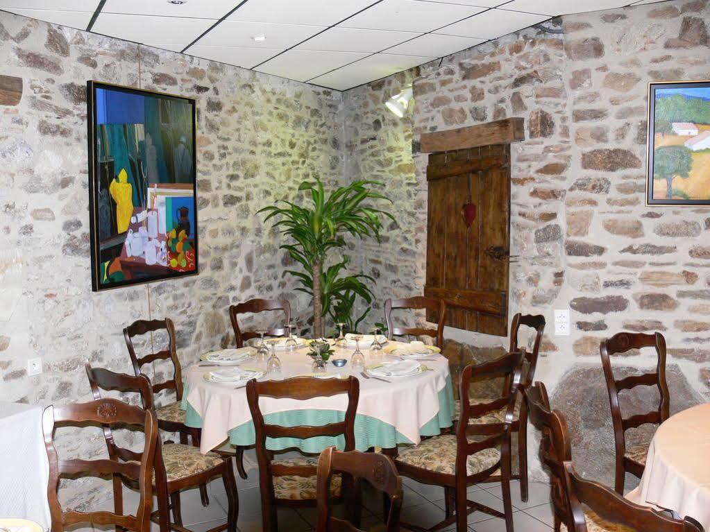 Logis Hotels Le Champalud Restaurant La Citadelle Oree-d'Anjou Zewnętrze zdjęcie
